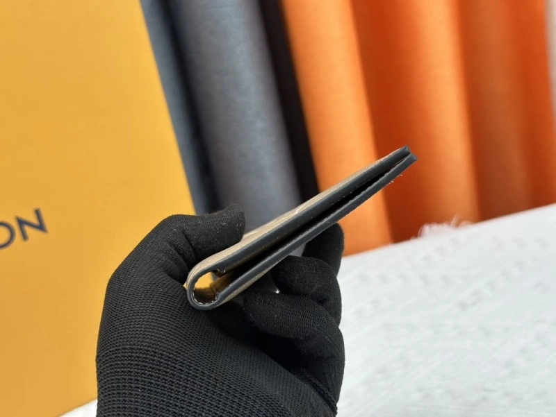 LV Wallets 4233H-1342