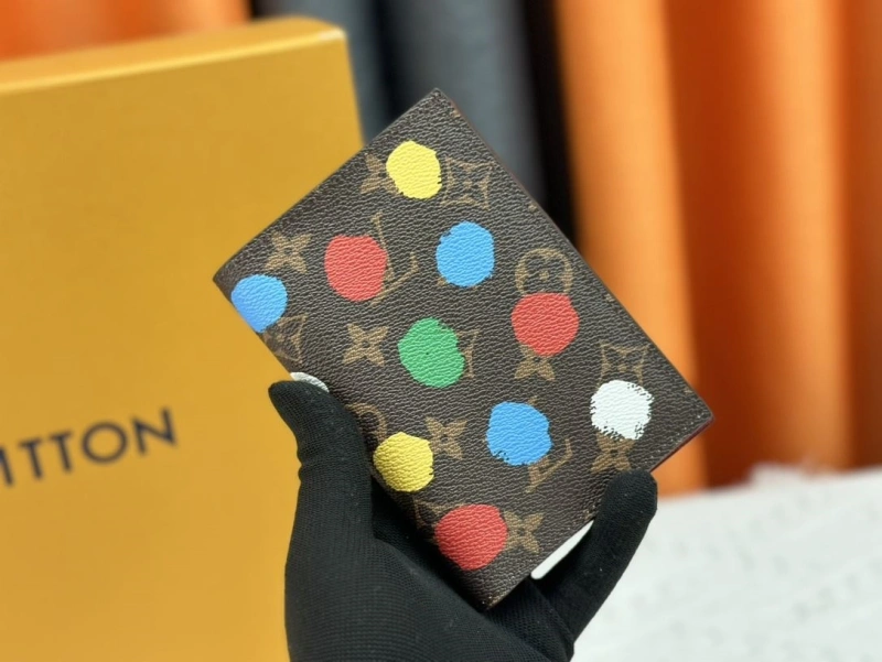 LV Wallets 4233H-1345