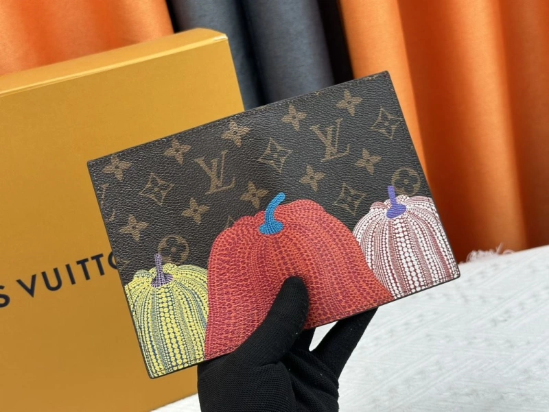 LV Wallets 4233H-1347