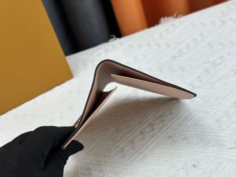 LV Wallets 4233H-1355