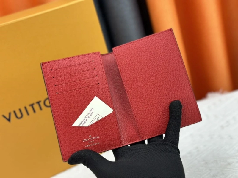 LV Wallets 4233H-1356