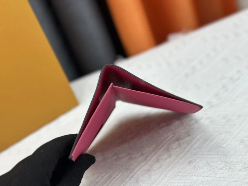 LV Wallets 4233H-1359