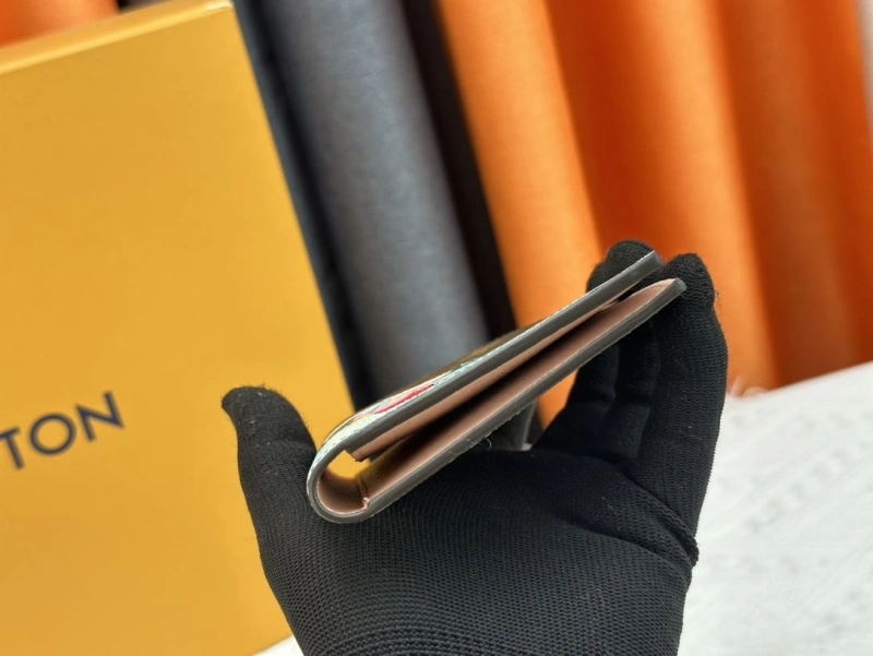 LV Wallets 4233H-1360