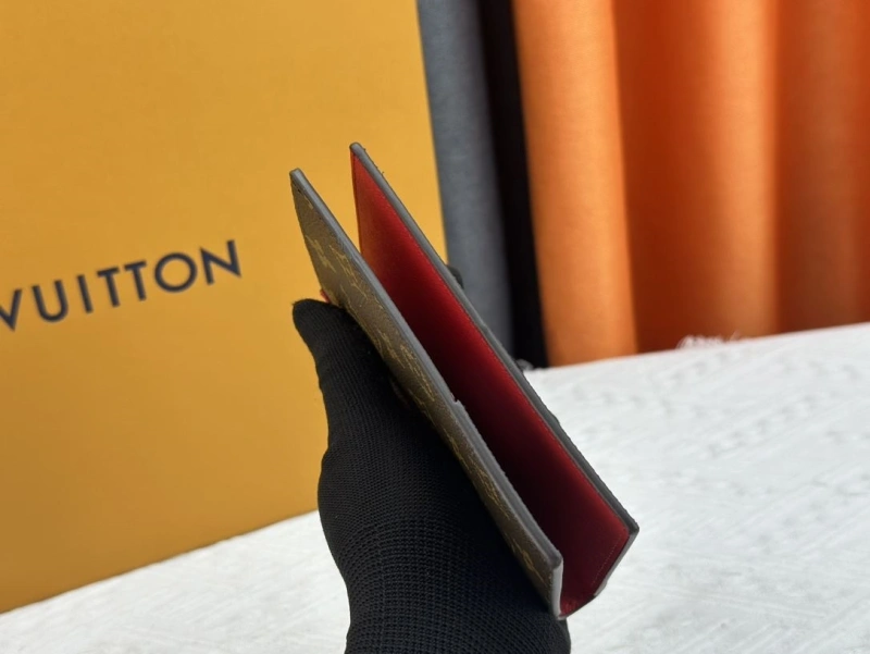 LV Wallets 4233H-1364