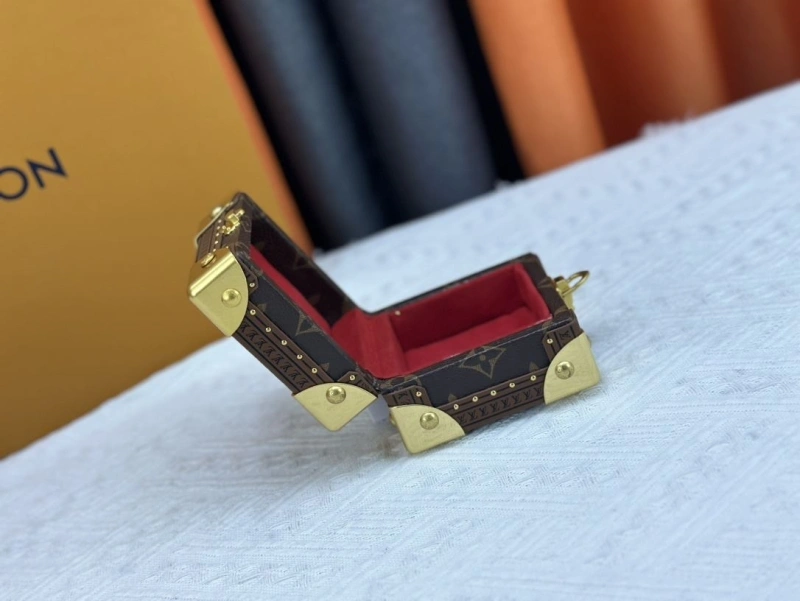 LV Box Bags 4233H-1390