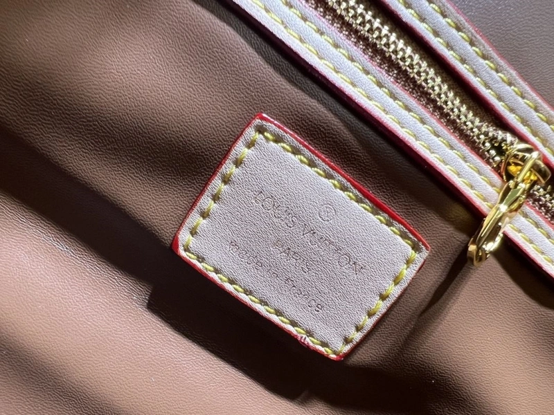 LV Travel Bags 4233H-1508