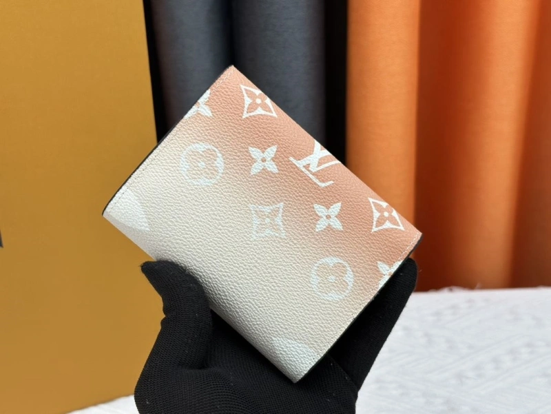 LV Wallets 4233H-1513