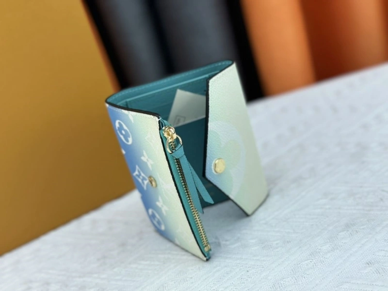 LV Wallets 4233H-1515