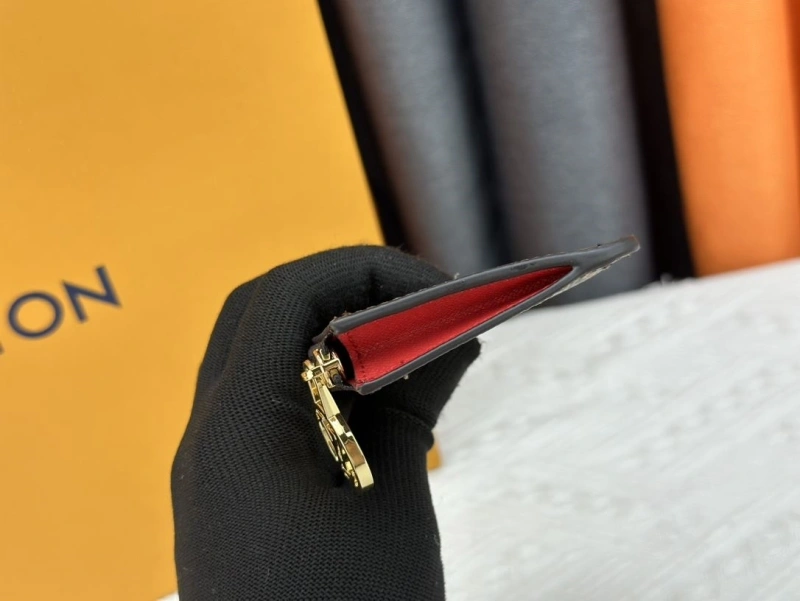 LV Wallets 4233H-1519