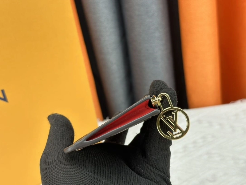 LV Wallets 4233H-1525