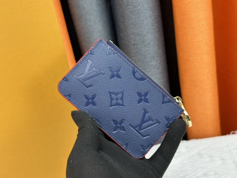 LV Wallets 4233H-1529