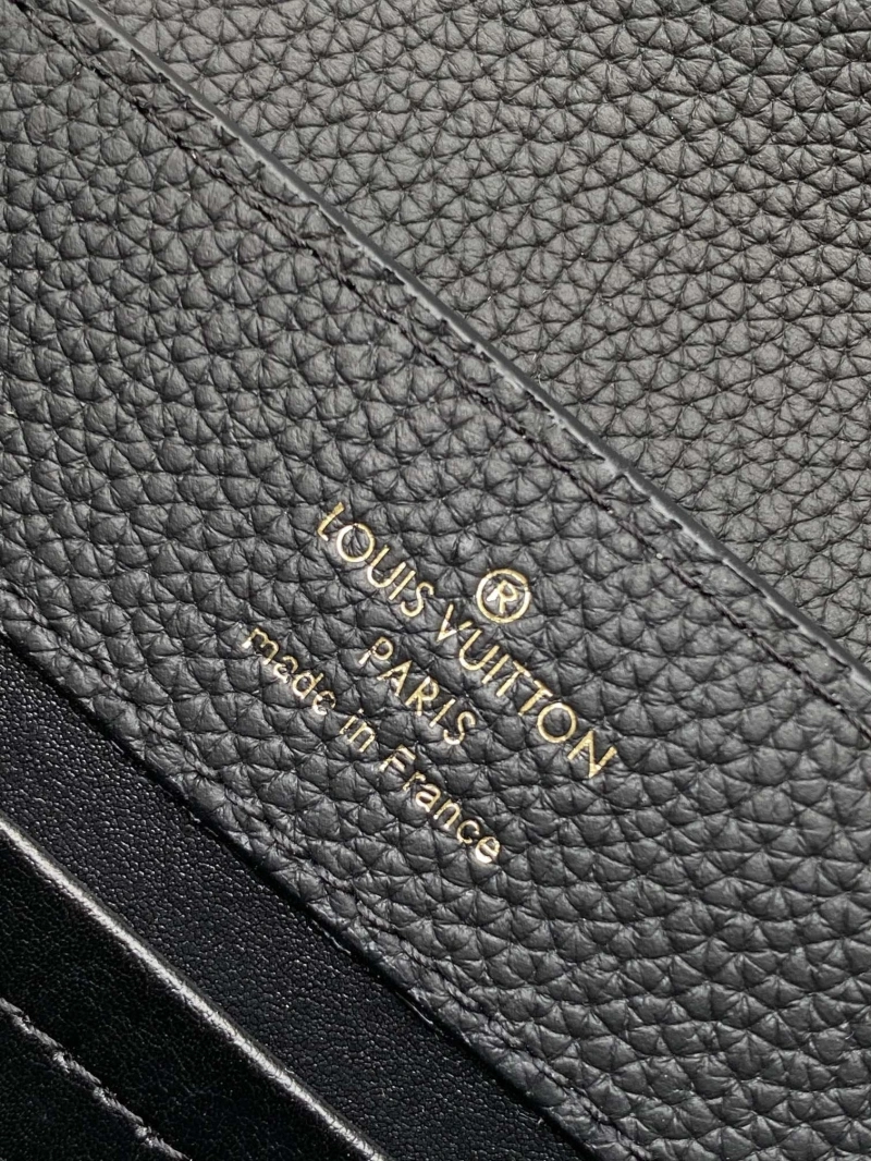 LV Capucines Bags 4233H-1545