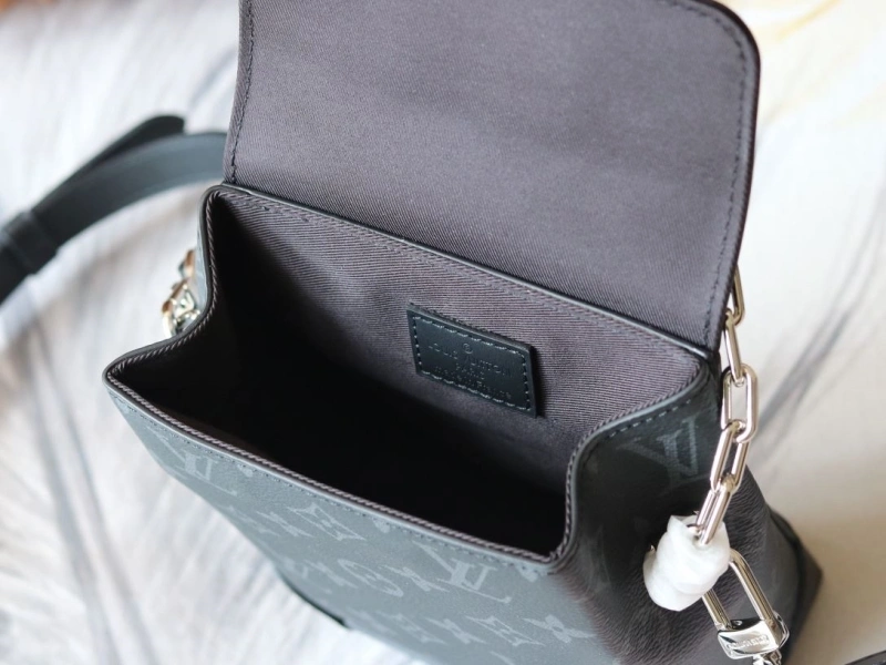 LV Satchel bags 4233H-1558