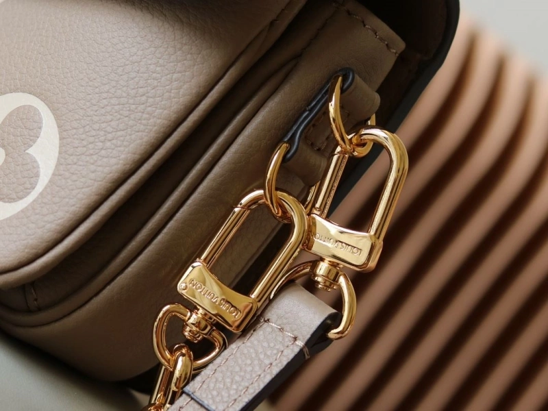 LV Satchel bags 4233H-1568