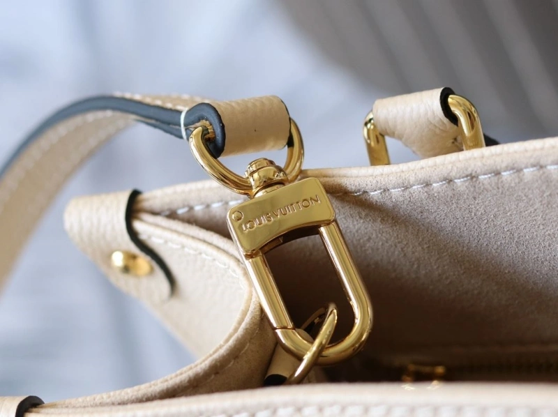 LV Shopping Bags 4233H-1571