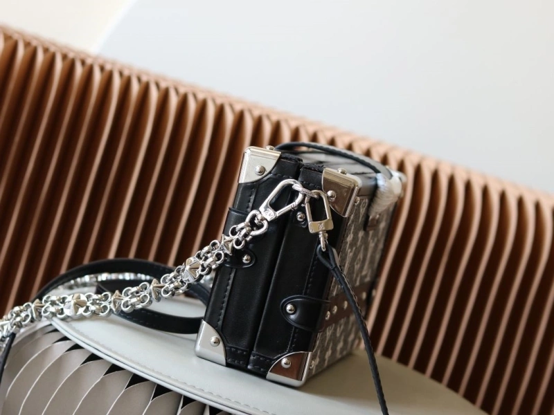 LV Box Bags 4233H-1598