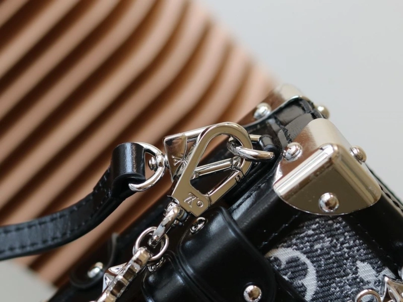 LV Box Bags 4233H-1598