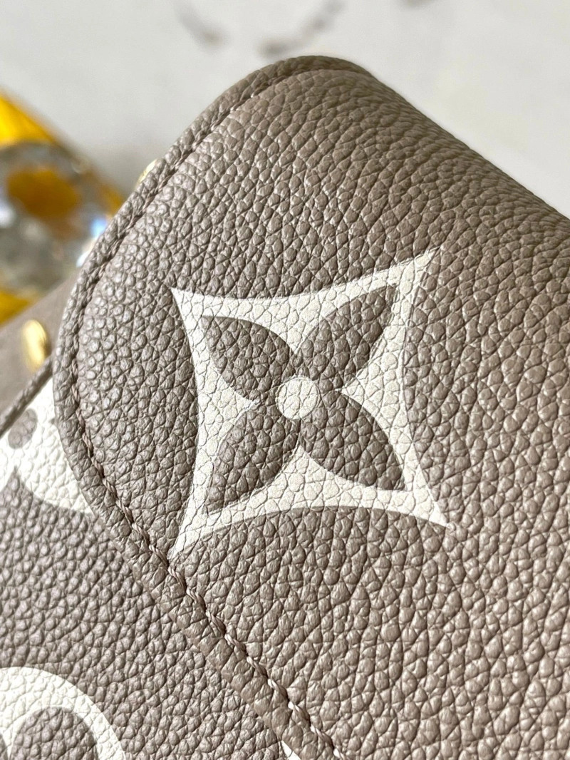 LV Satchel bags 4233H-1772