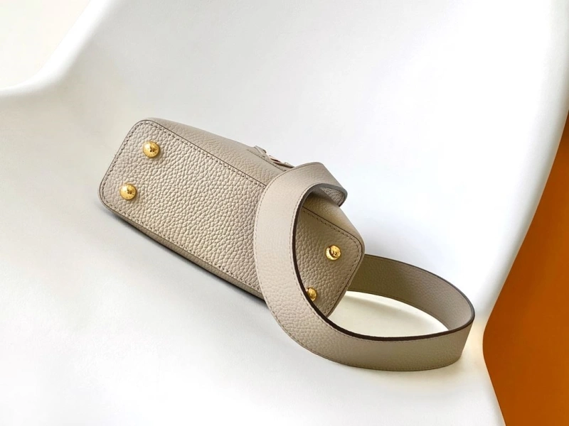 LV Capucines Bags 4233H-1791