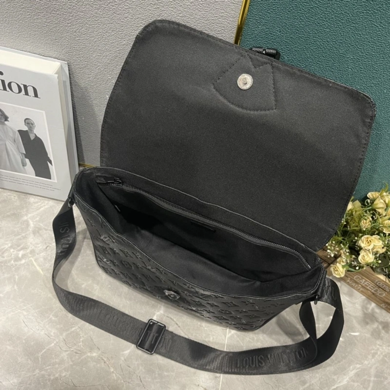 LV Satchel bags 4233H-1804