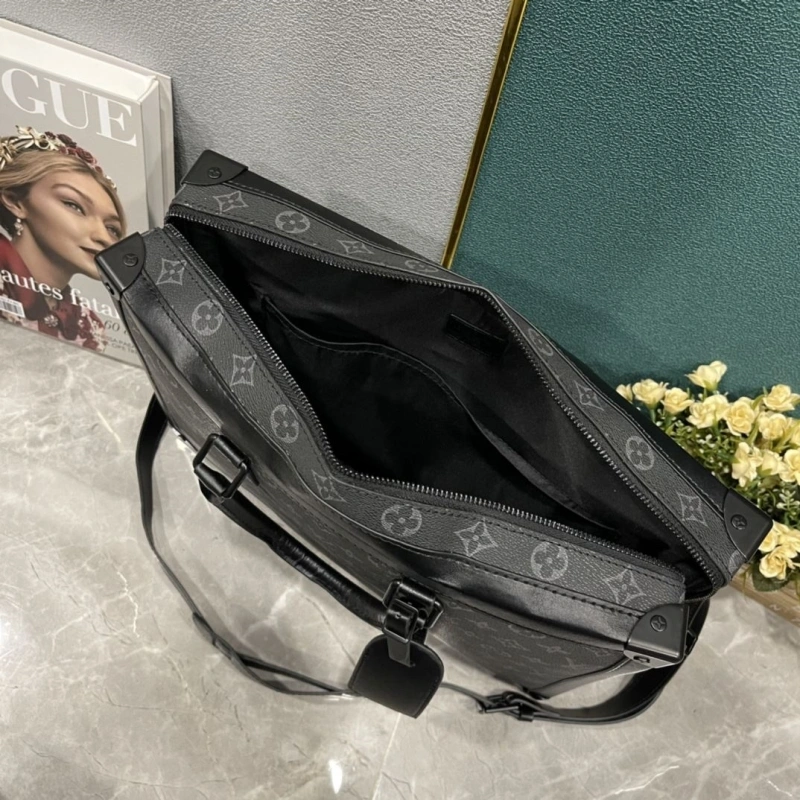 LV Mens Briefcases 4233H-1826