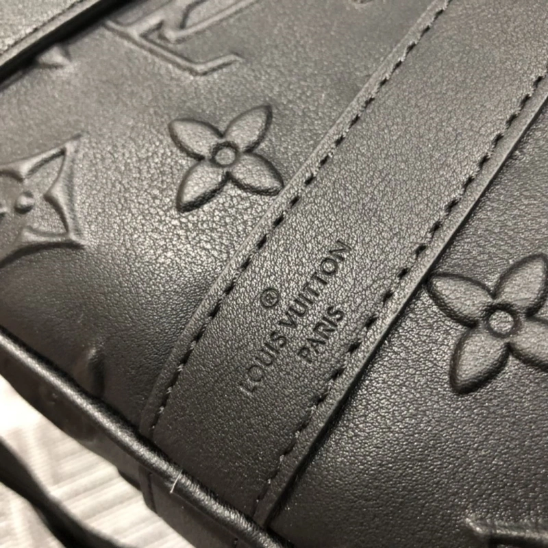 LV Travel Bags 4233H-1847