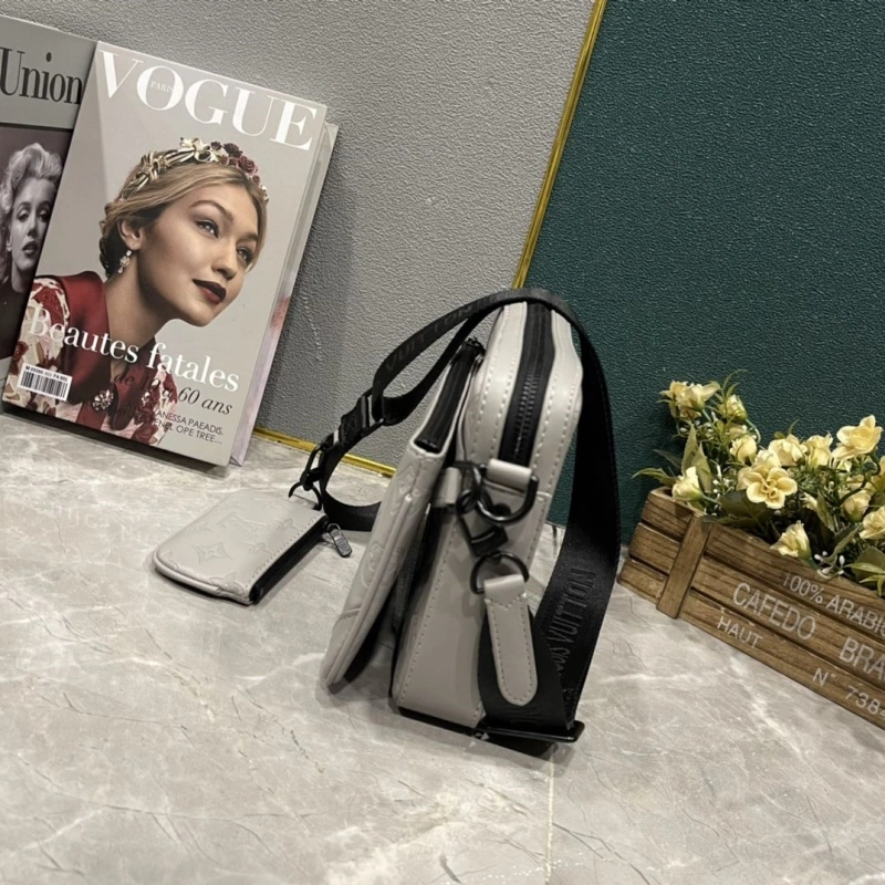 LV Satchel bags 4233H-1872