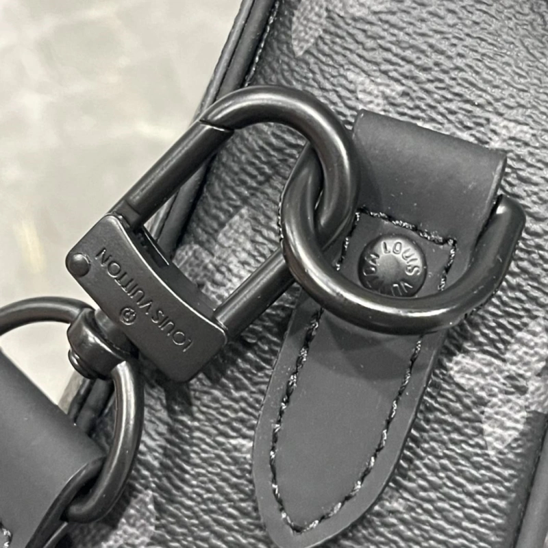 LV Satchel bags 4233H-2018
