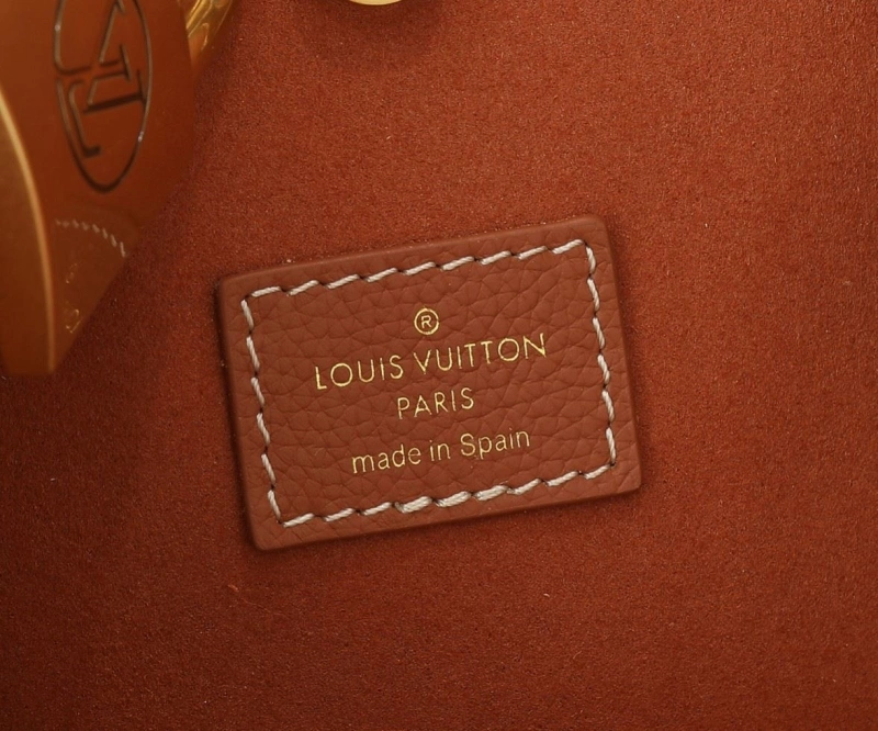 LV Shopping Bags 4233H-2160