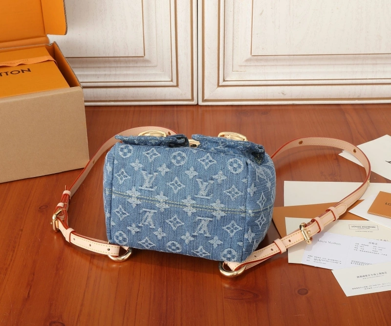 LV Backpacks 4233H-2172