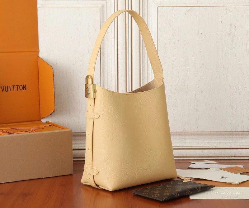 LV Shopping Bags 4233H-2196