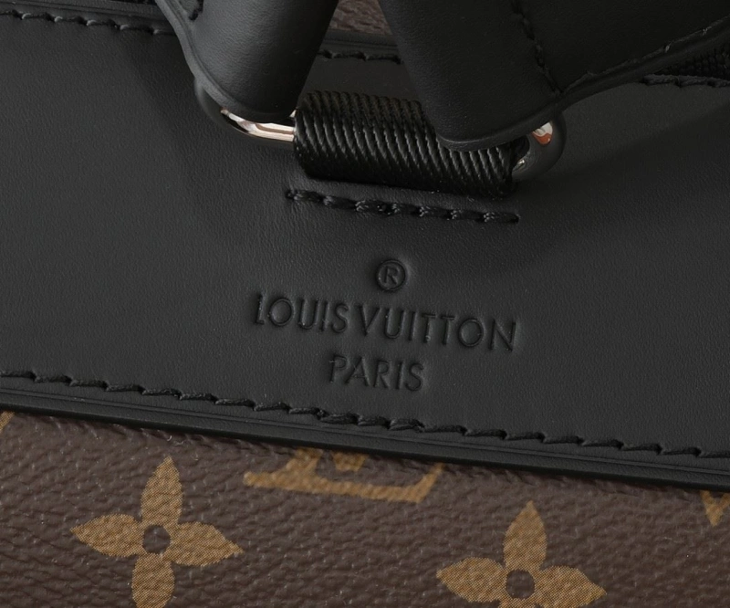LV Backpacks 4233H-2339