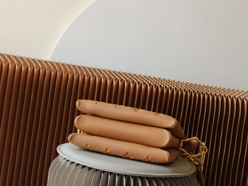 LV Satchel bags 4233H-2375