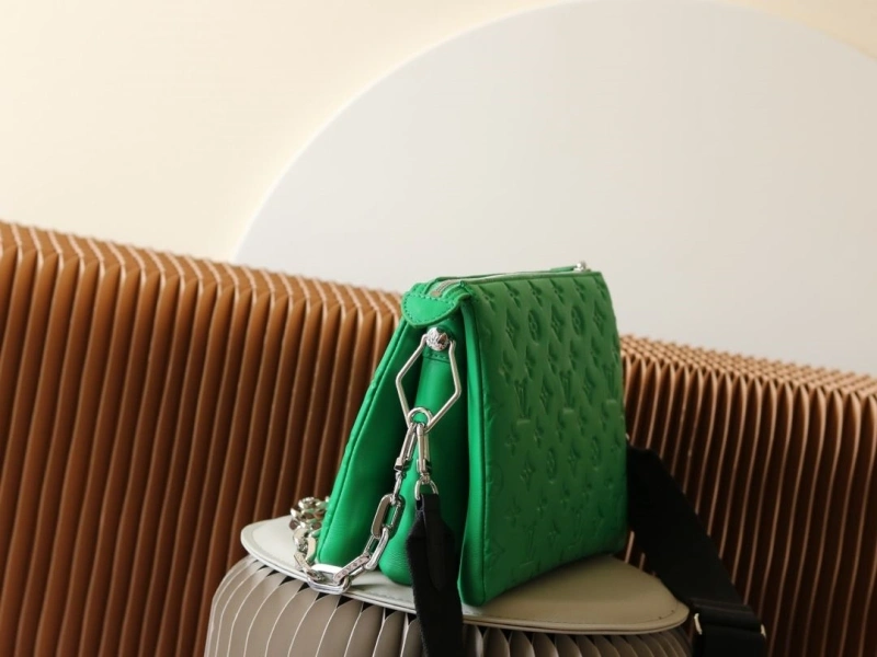 LV Satchel bags 4233H-2391