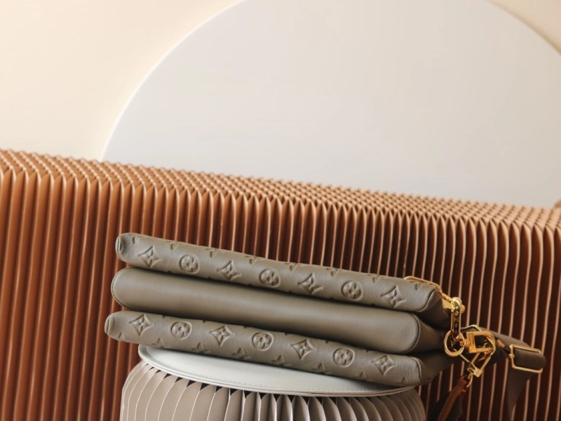 LV Satchel bags 4233H-2398