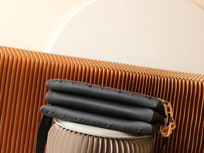 LV Satchel bags 4233H-2399