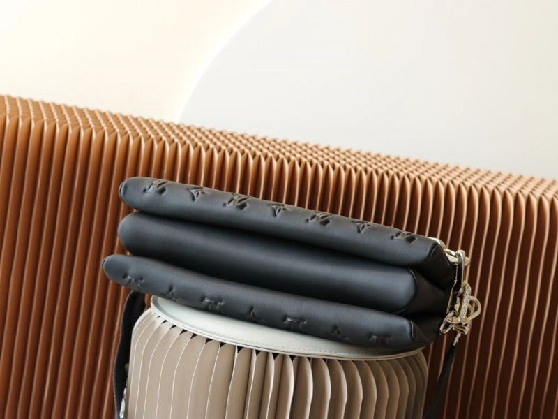 LV Satchel bags 4233H-2420