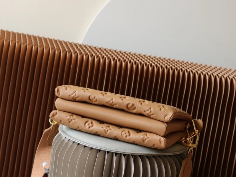 LV Satchel bags 4233H-2425