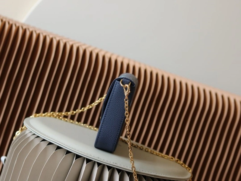 LV Satchel bags 4233H-2431