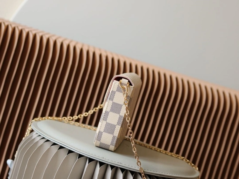 LV Satchel bags 4233H-2434