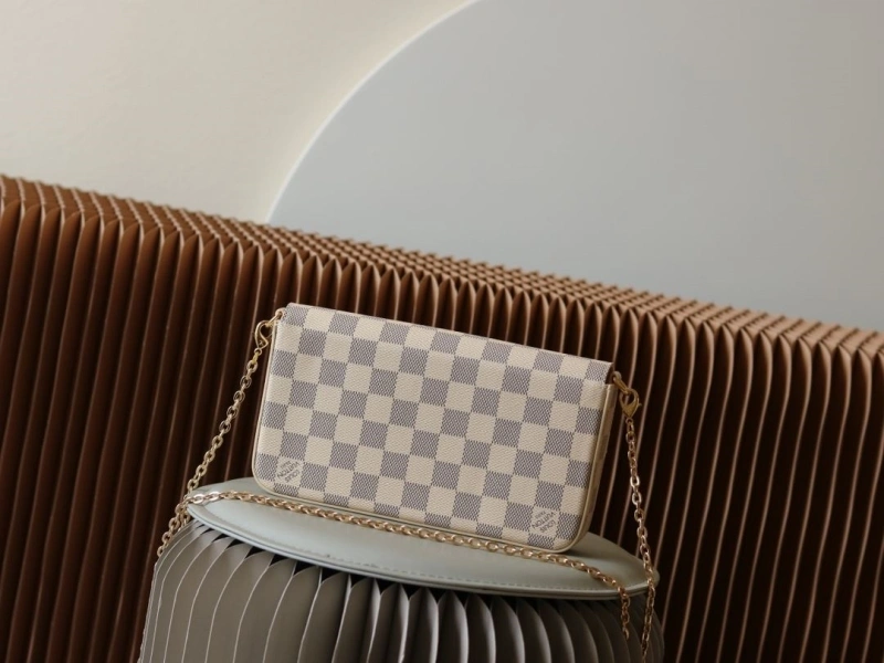 LV Satchel bags 4233H-2434