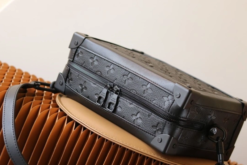 LV Box Bags 4233H-2443