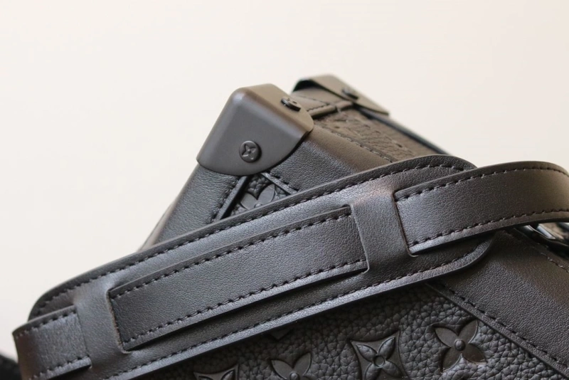 LV Box Bags 4233H-2443