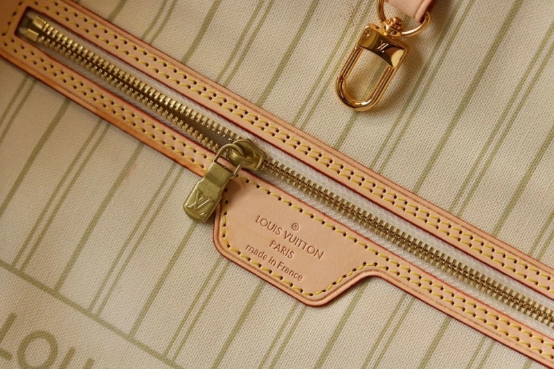 LV Shopping Bags 4233H-2444