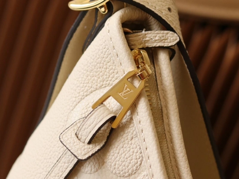 LV Satchel bags 4233H-2455