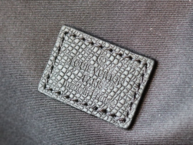 LV Backpacks 4233H-2467