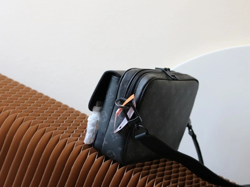 LV Satchel bags 4233H-2470