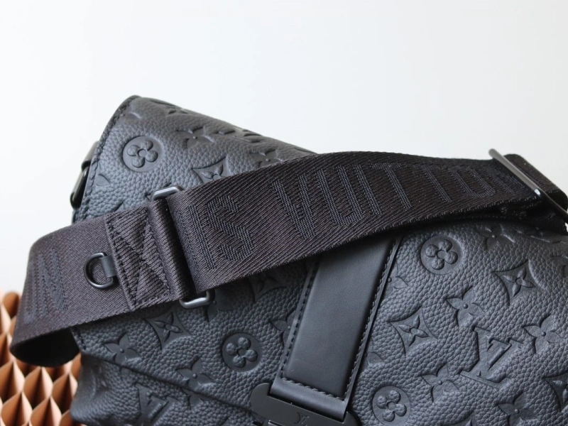 LV Satchel bags 4233H-2504