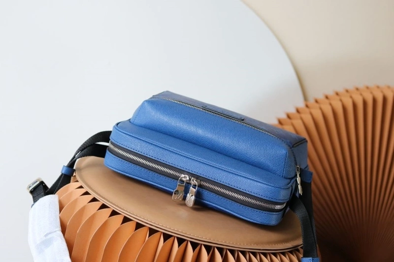 LV Satchel bags 4233H-2510