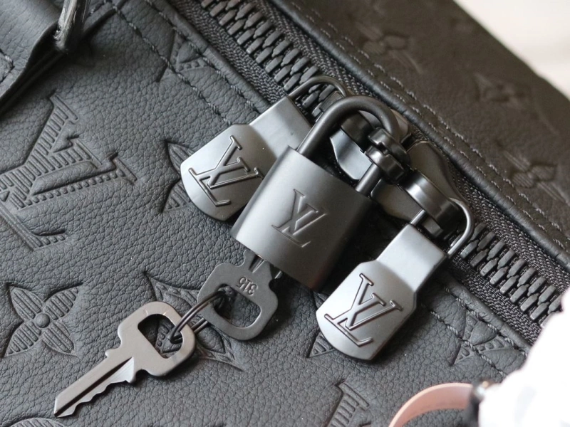 LV Travel Bags 4233H-2512